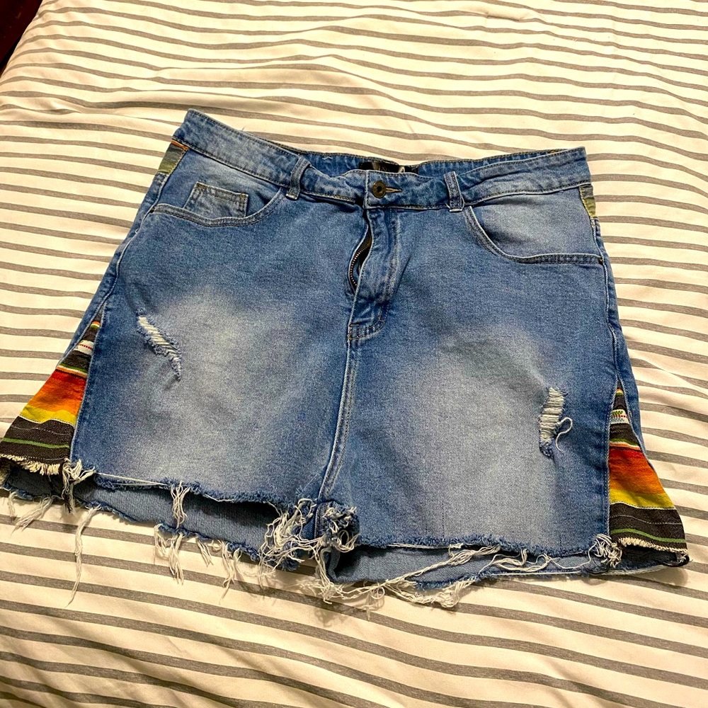 Lucky & Blessed L&B boyfriend cutoff shorts